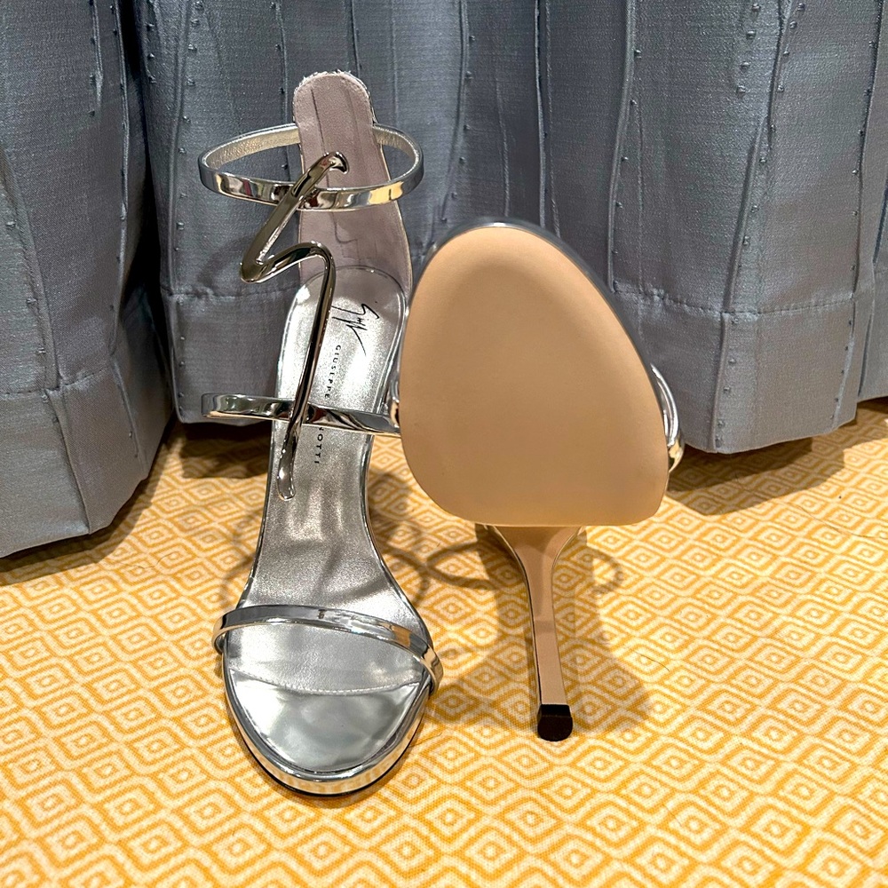 Giuseppe Zanotti
